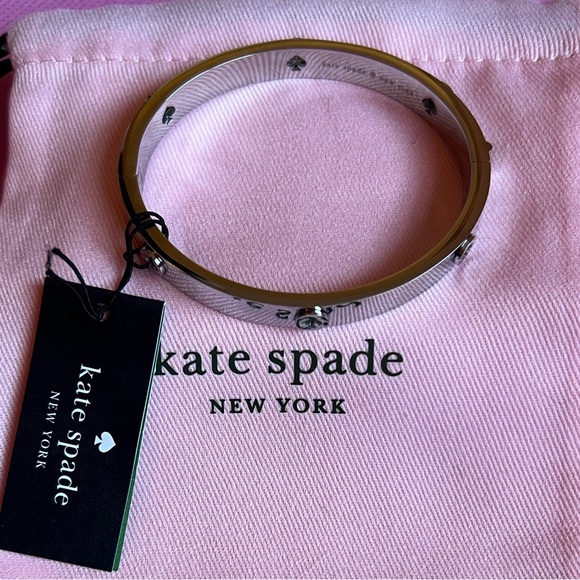 Kate Spade Spot the Spade hinged silver bracelet - Picture 4 of 4